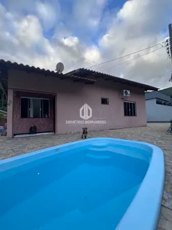 Casa 🤩3 dorm. Com Piscina