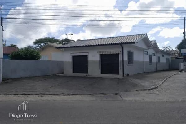 Sala/Conjunto em Florianópolis - S Joao Rio Vermelho
