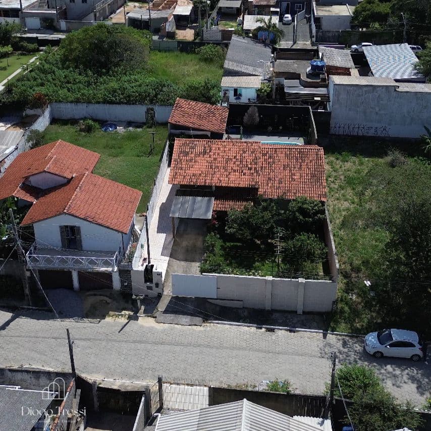 Casa em Florianópolis - São João do Rio Vermelho
