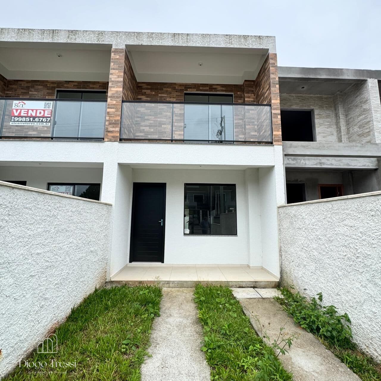 Sobrado em Florianópolis - São João do Rio Vermelho