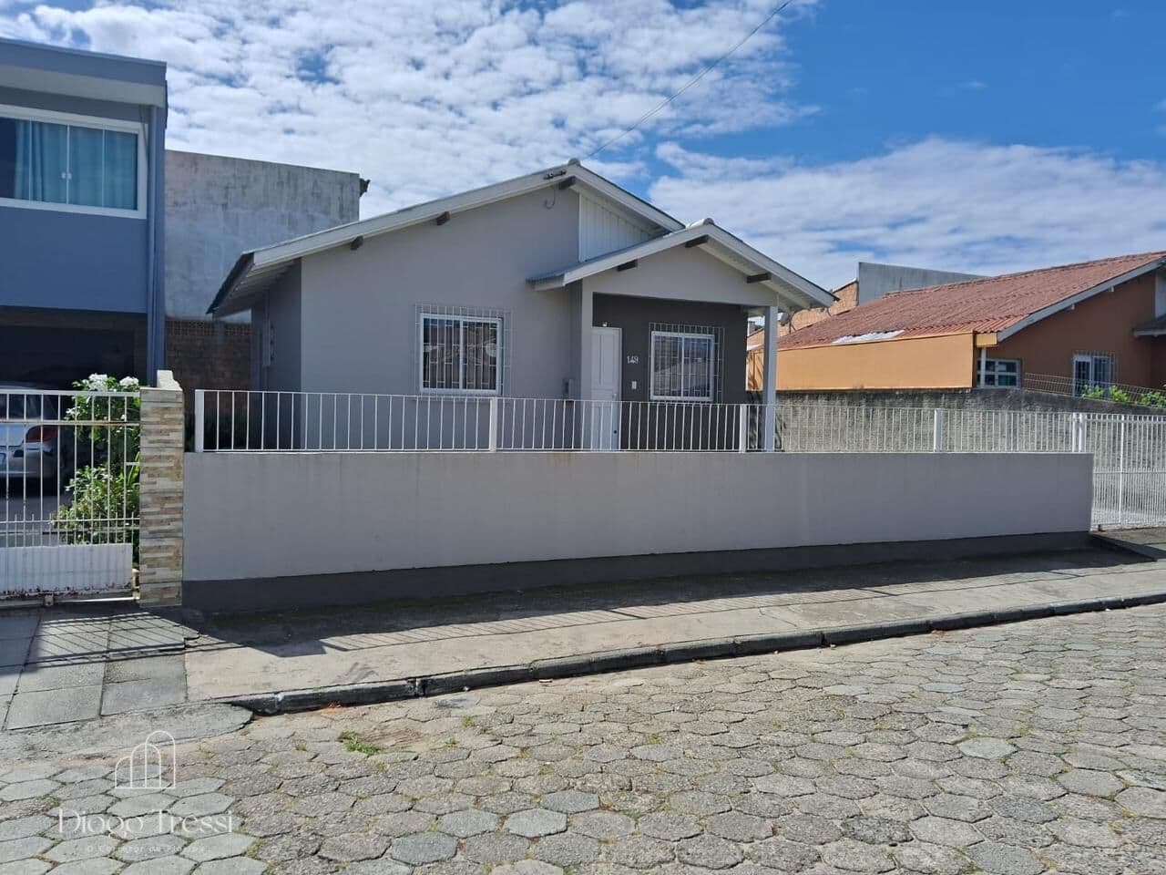 Casa em Florianópolis - São João do Rio Vermelho