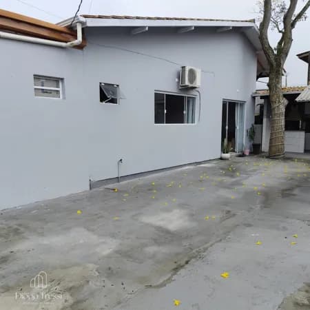 Casa em Florianópolis - São João do Rio Vermelho