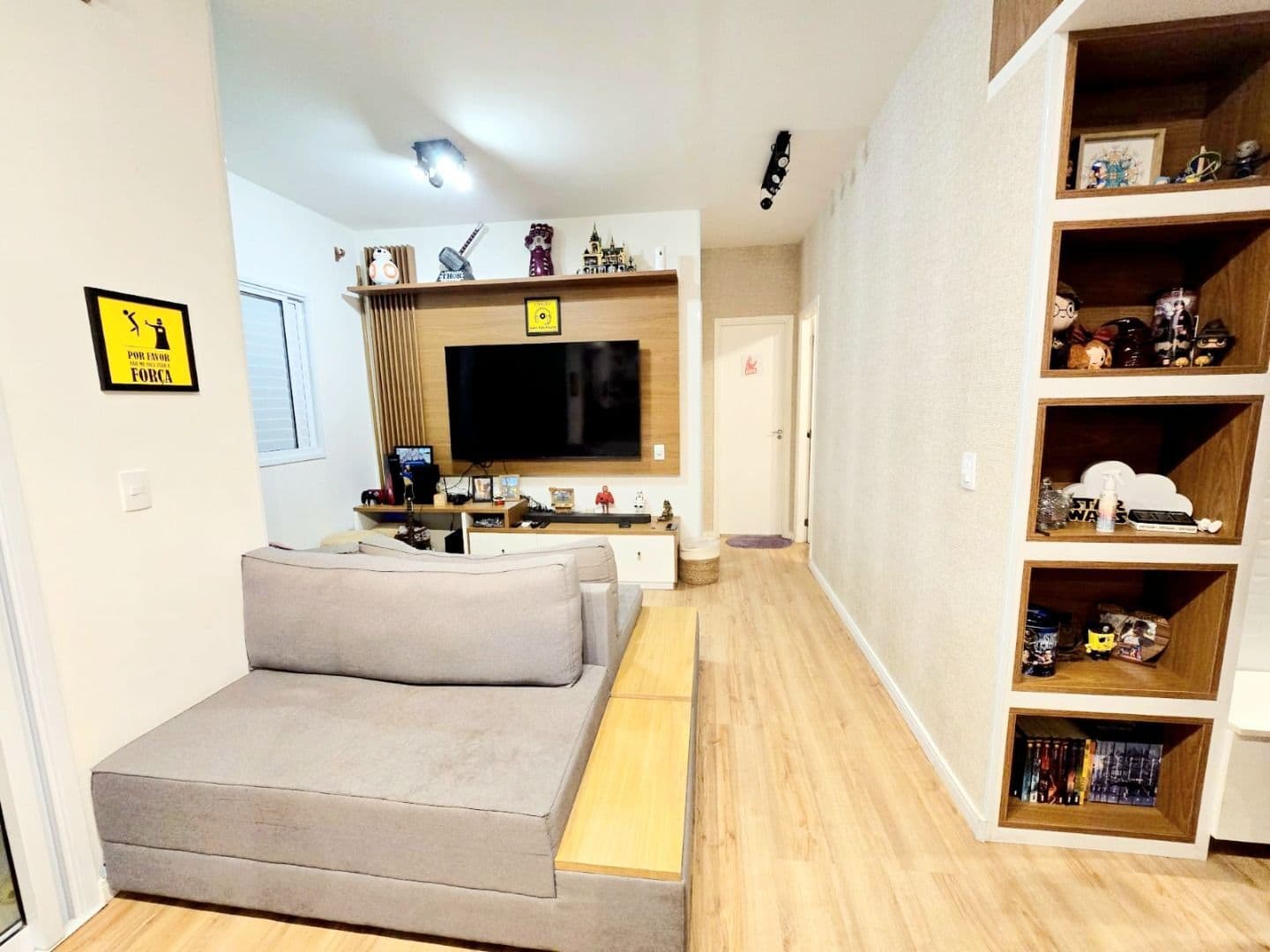 Apartamento com 2 quartos à venda na Granja Viana com 76m² e 1 vaga de carro