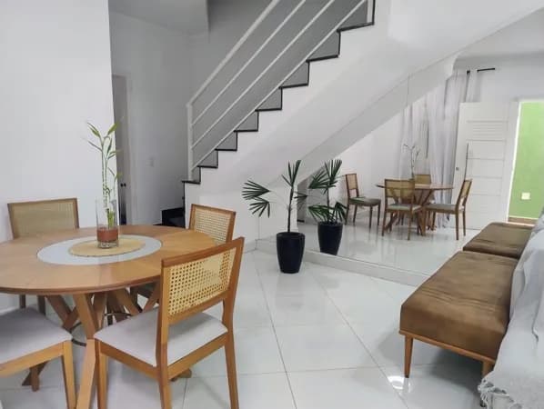 Casa individual com 3 quartos à venda no bairro Novo Osasco em Osasco com 130m² e 3 vagas de carro fácil acesso à Avenida dos Autonomistas
