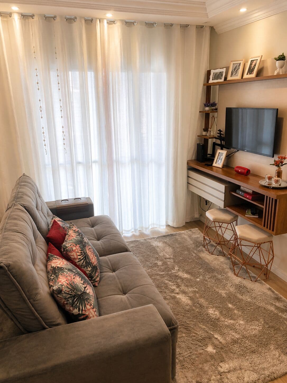 Apartamento com 2 quartos à venda no bairro Jardim Mesquita em Carapicuíba com 60m² e 1 vaga próximo ao Parque Linear Bem-te-vi