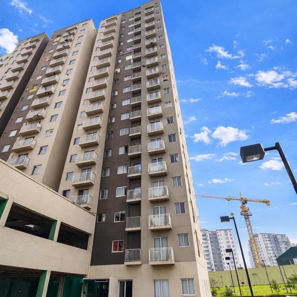 Apartamento com 2 quartos à venda no bairro Vila Sul América em Carapicuíba com 41m² e 1 vaga de carro à poucos minutos do Shopping Barueri