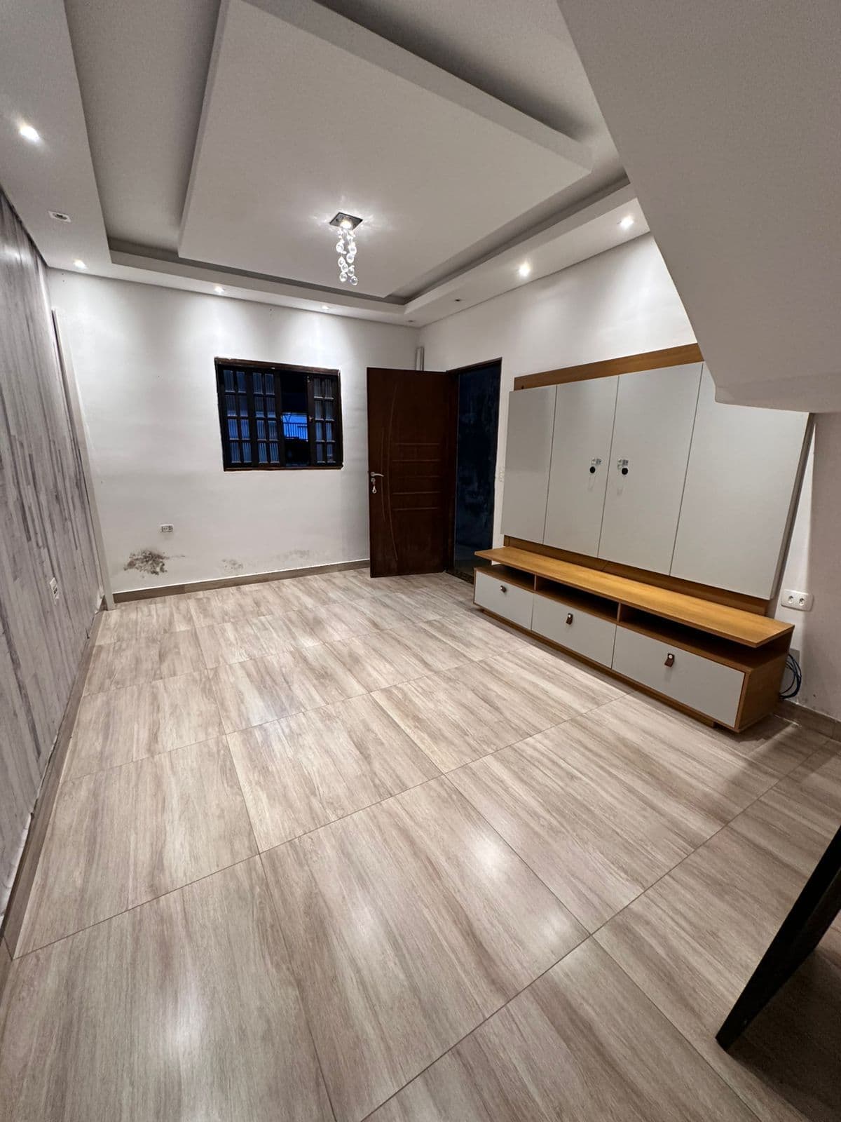Casa com 2 quartos à venda no Bairro Jardim Petropólis em Cotia com 205m² e 2 vagas de carro próximo à Centro comercial