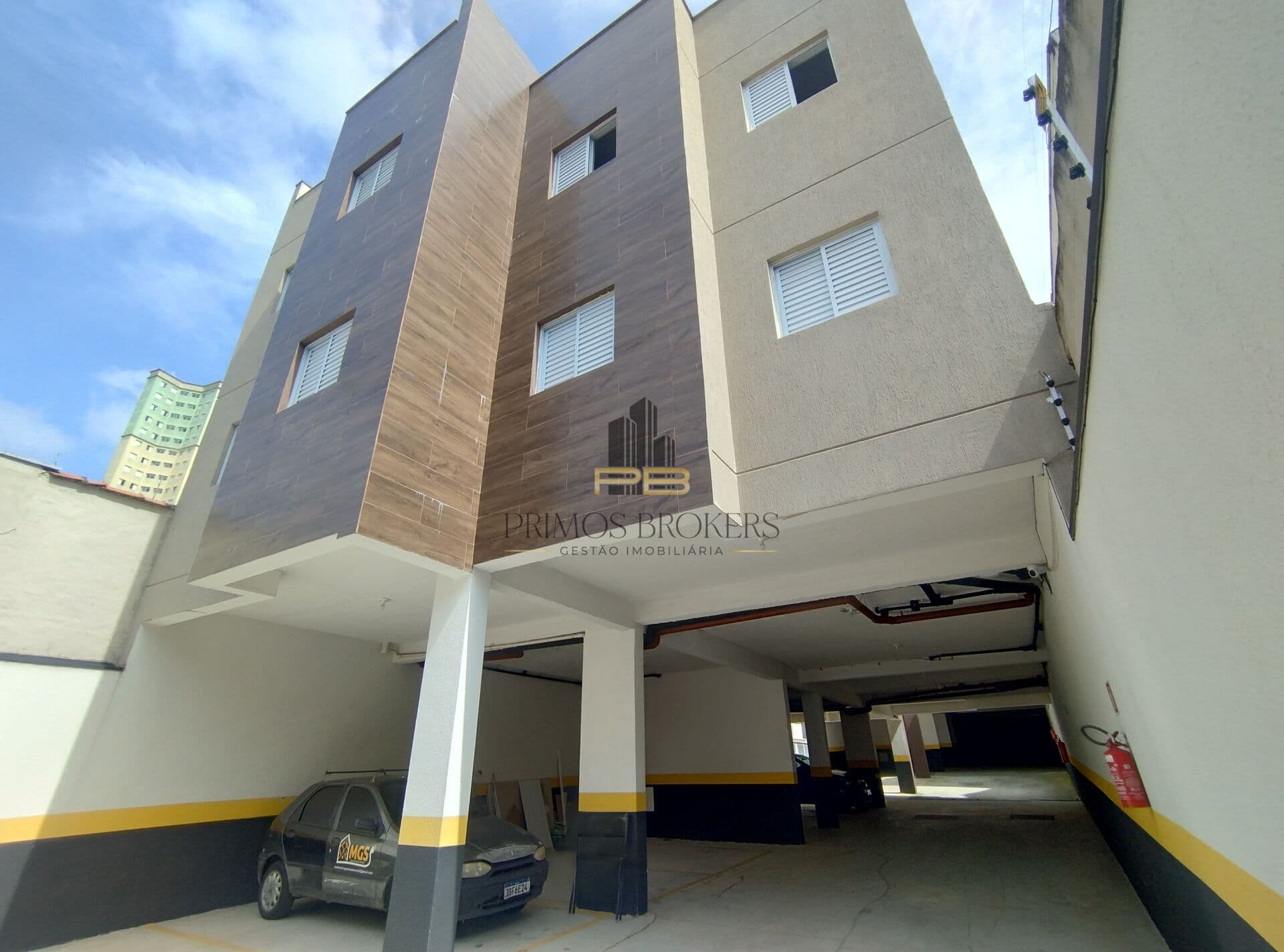 Cobertura Duplex em Condomínio de Baixo Custo - Vila Príncipe de Gales