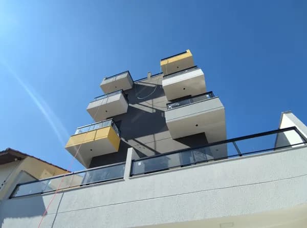 COBERTURA - CONDOMÍNIO BAIXO CUSTO - COM ELEVADOR