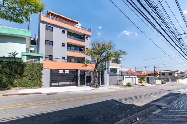 APARTAMENTO NOVÍSSIMO - EM CONDOMÍNIO DE BAIXO CUSTO