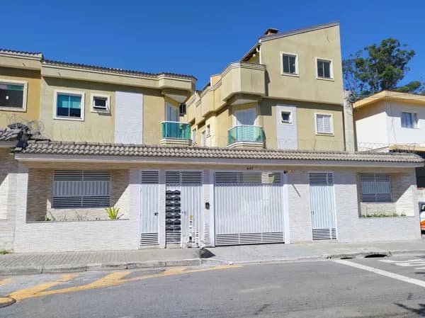 Sobrado em Condomínio Fechado