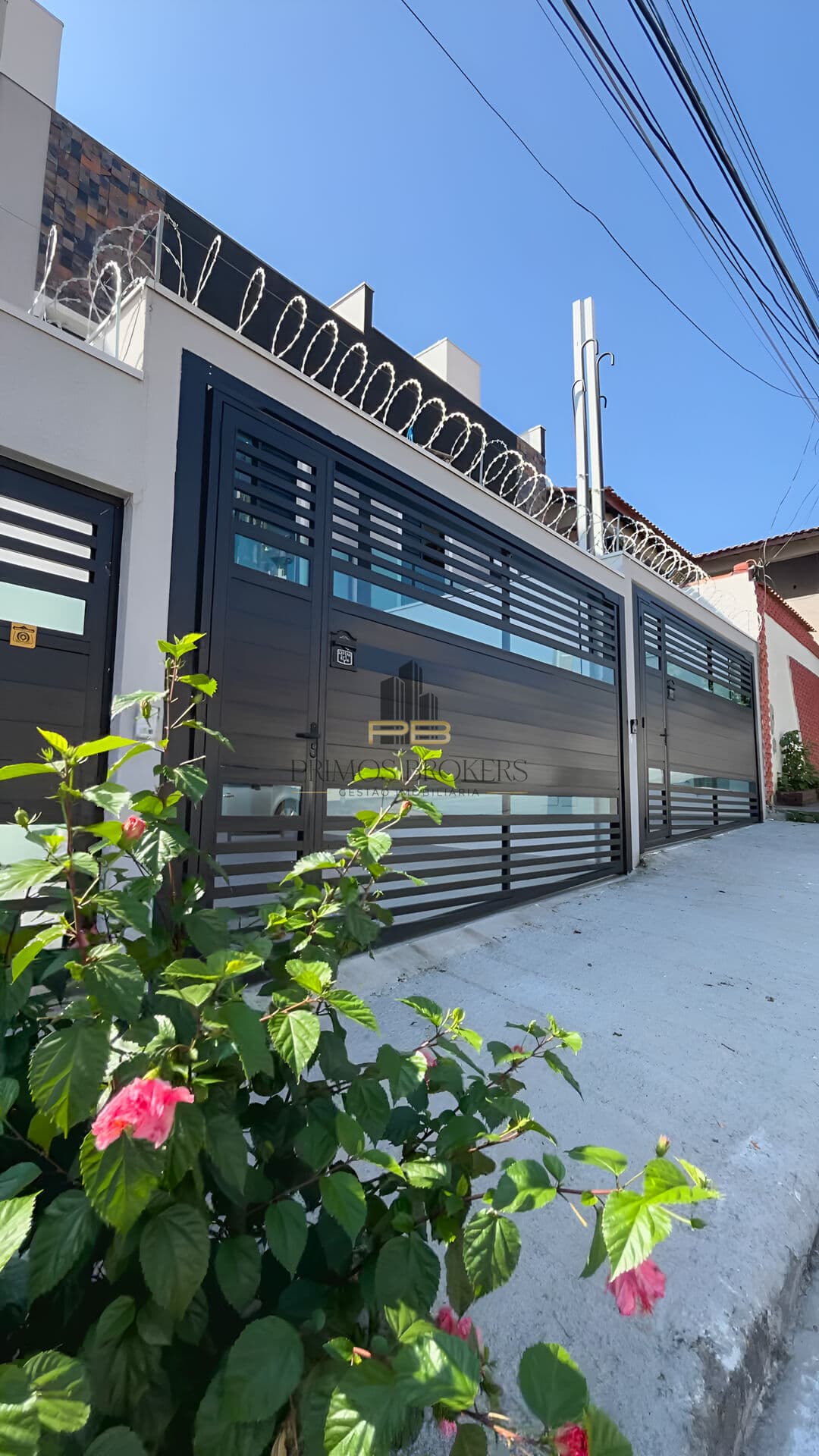 Sobrado 2 suítes, 2 vagas, Terraço na Cobertura