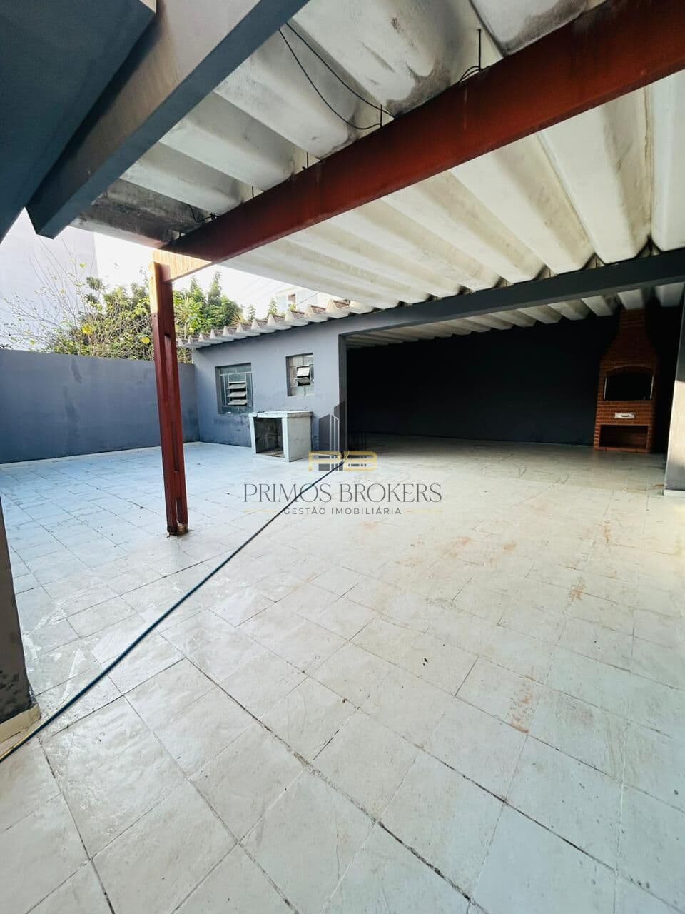 Casa Espaçosa com Quintalzão, Churrasqueira e Gramado