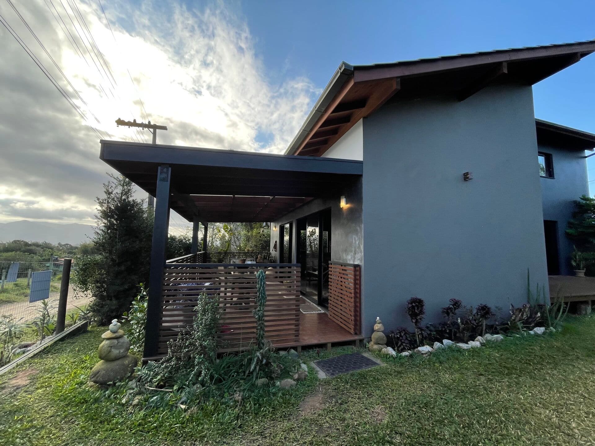 Casa à Venda com escritura pública na Praia do Rosa - SC