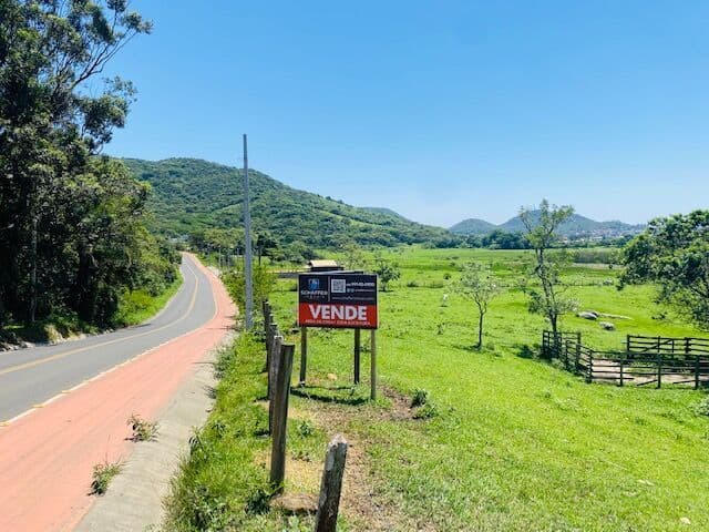 Área para loteamento com 50.500m2 em Garopaba com escritura pública