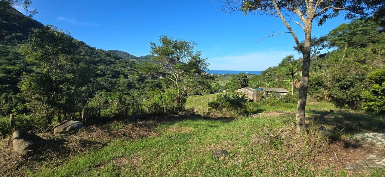 Terreno com 1.346m2 no Siriú vista mar perfeito para quem busca sossego perto da cachoeira