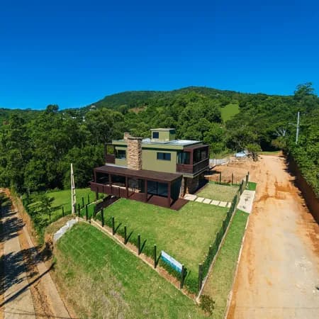Casa Alto Padrão à Venda na Praia da Ferrugem - Garopaba SC