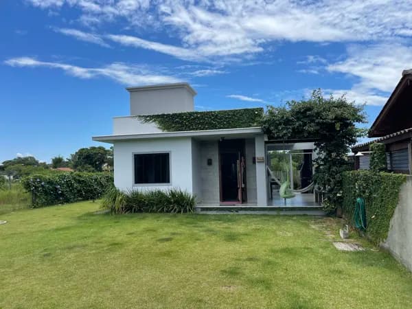 Casa à Venda a 05 minutos da Barra da Ibiraquera