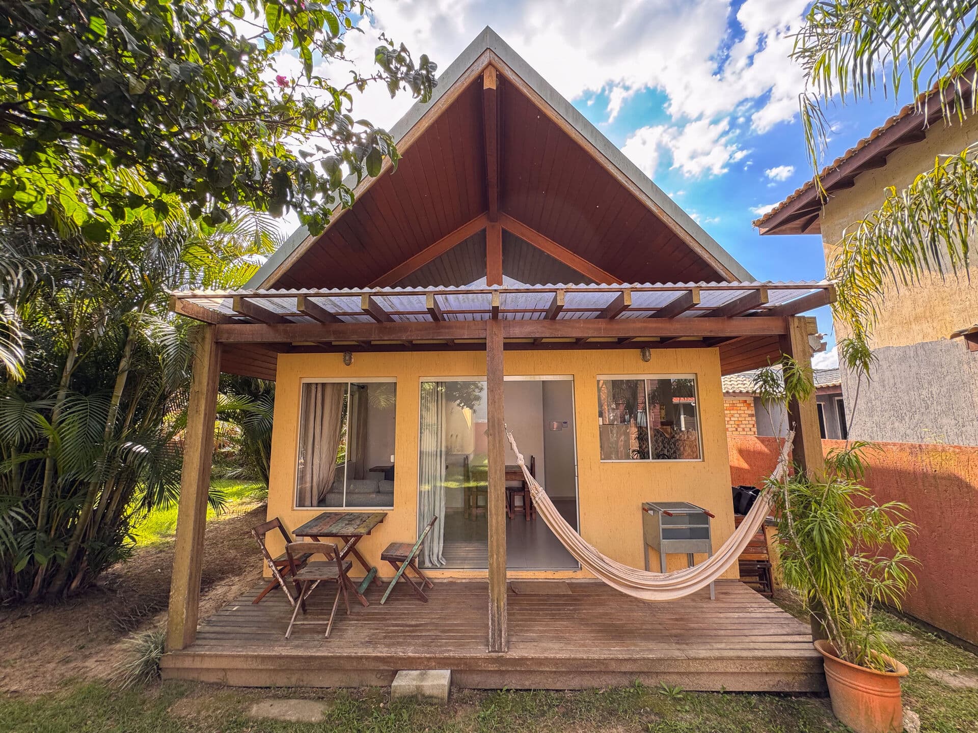 03 Casas à venda com terreno de 810m2 na Praia do Rosa