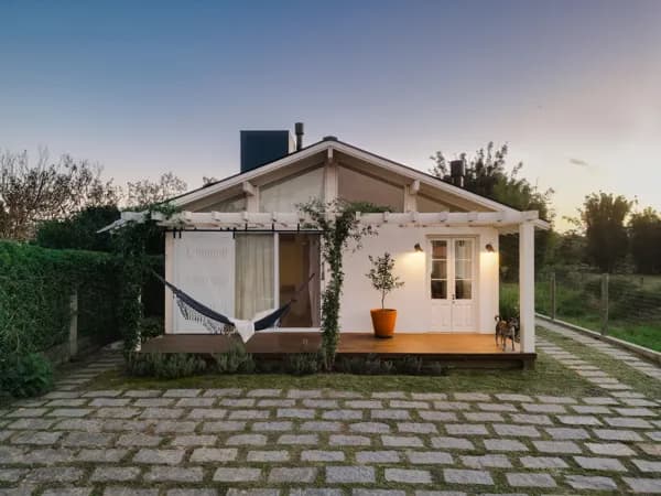 Casa Conceito a poucos metros da Lagoa de Ibiraquera na Praia do Rosa!