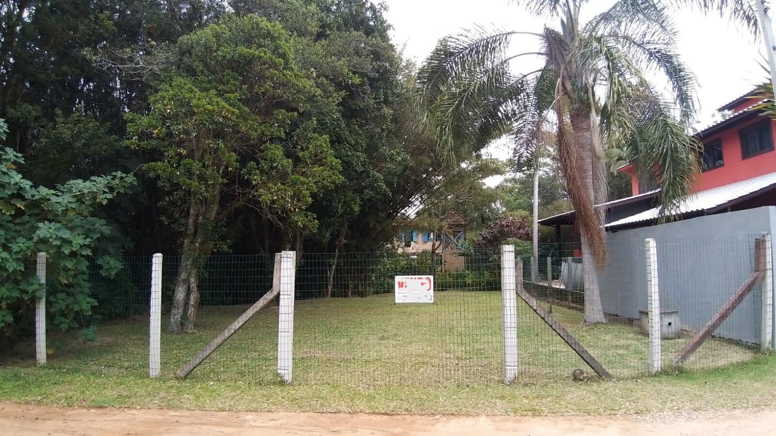 Terreno à Venda em Garopaba - Condomínio Maranata II