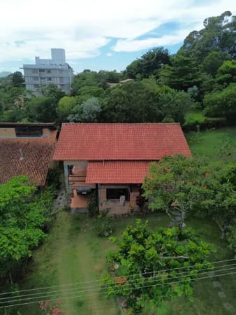 Um refúgio com vista para a Serra do Tabuleiro