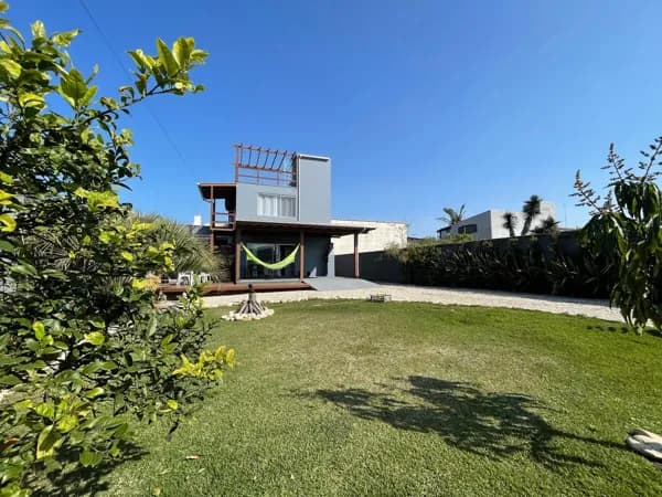 Casa à Venda com vista mar na Praia da Ribanceira
