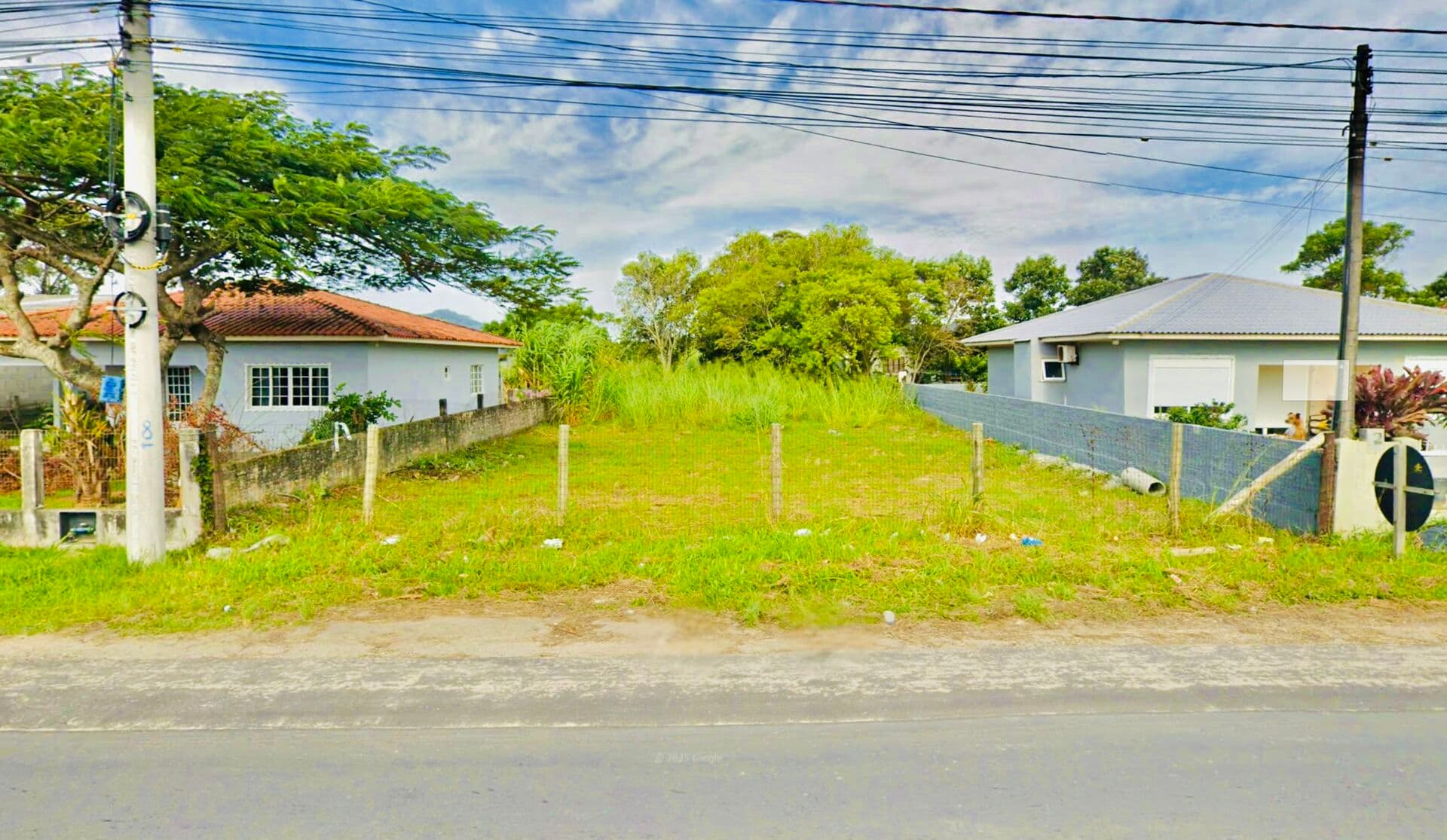 Terreno de 1.022 m² com frente para a SC-434 Acesso Estratégico a Garopaba