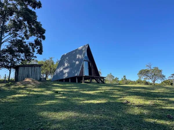 Chalé à Venda com 2700m² e Vista para Lagoa