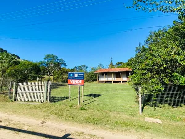 Lindo terreno na Praia do Rosa com 600m2