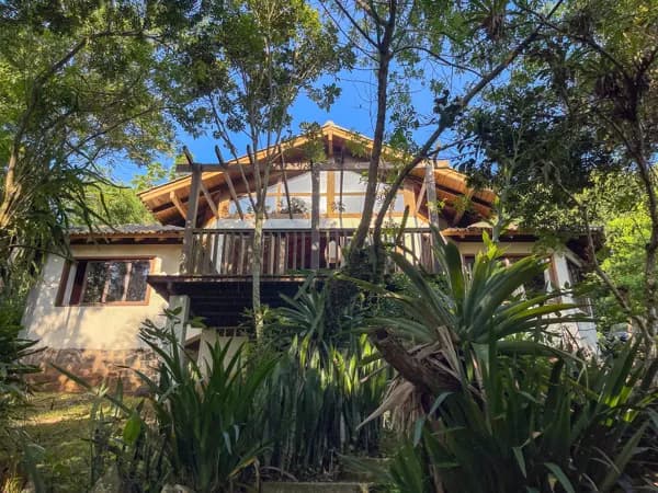 Casa Alto Padrão Rústico na Praia do Rosa SC
