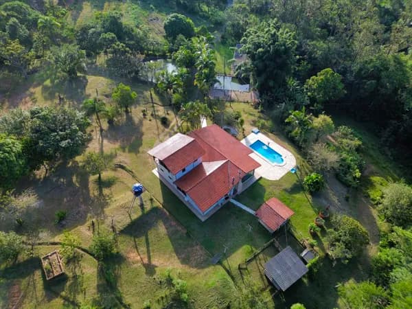 Lindo Sítio à Venda com 10 hectares em Garopaba SC