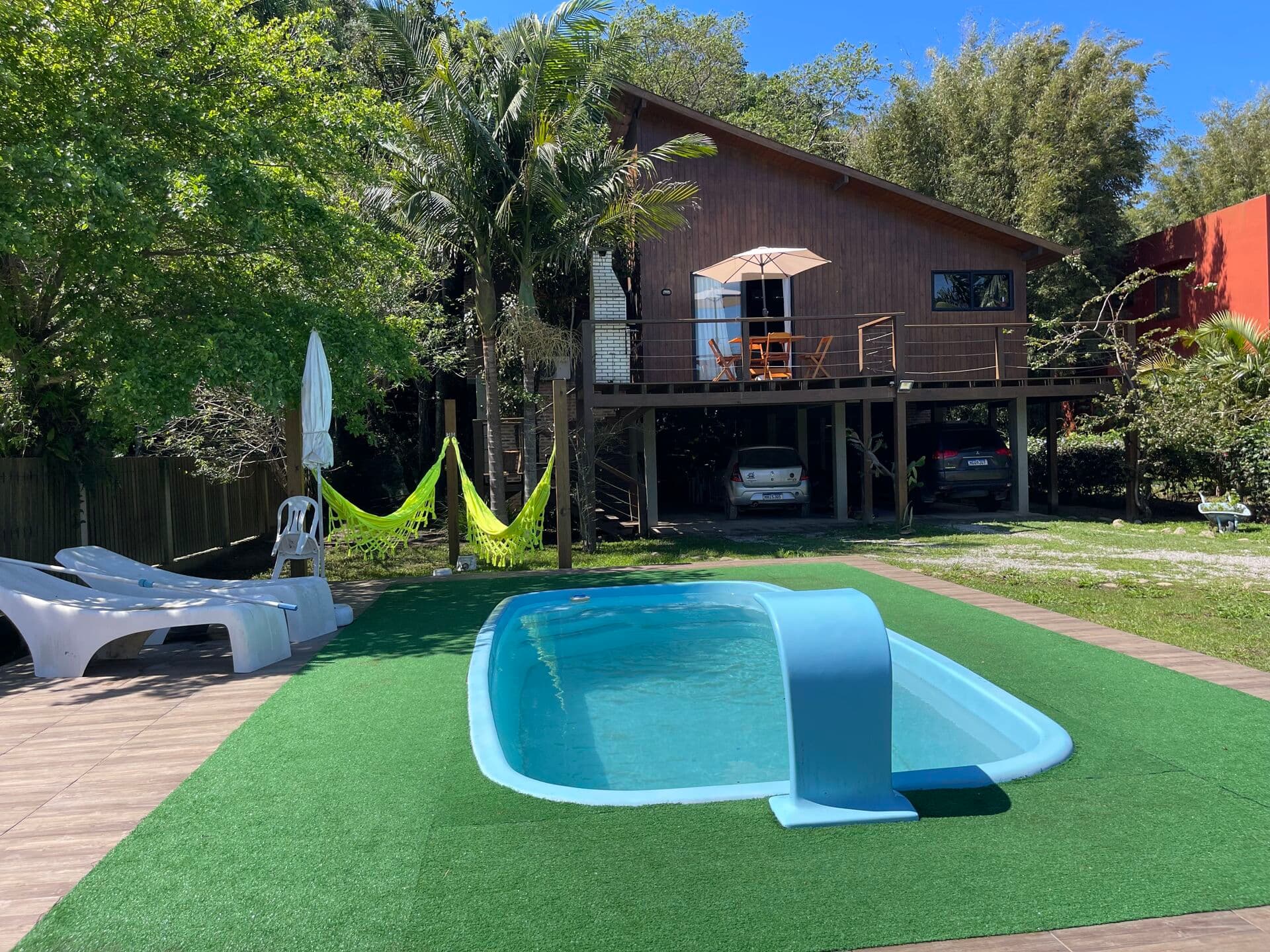 Casa à Venda a poucos metros da lagoa - Praia do Rosa SC
