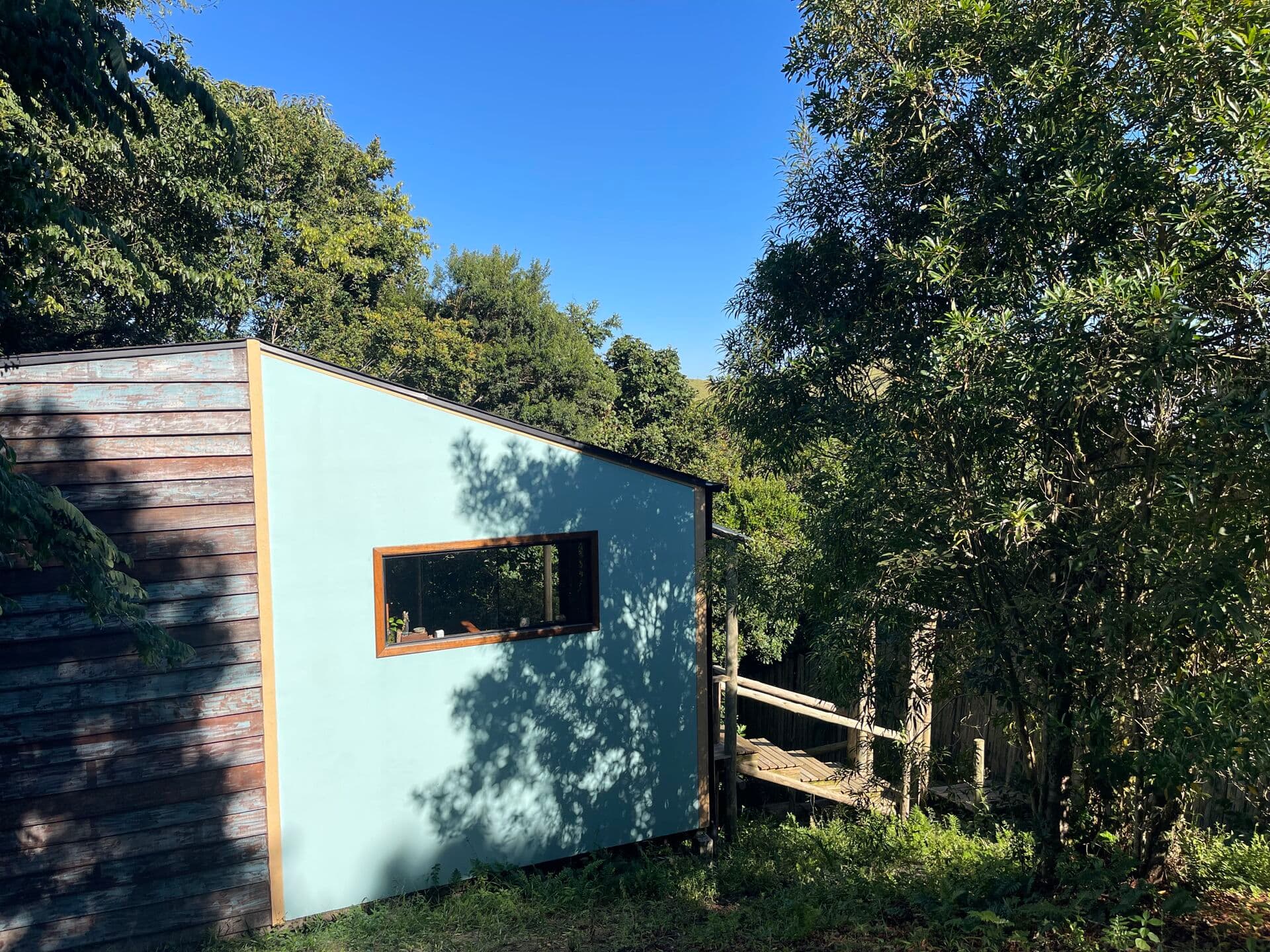 Imóvel 02 Chalés e Terreno de 1400m² em meio à natureza na Praia do Rosa SC