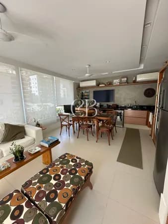 Leblon - Cobertura - 225 m - 3 Stes - Reformada