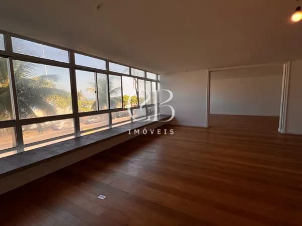 IPANEMA - VIEIRA SOUTO - 420 M - 4 STES - 3 VGS - FRENTE MAR