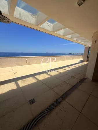 Atlântica - Cobertura Duplex - 651 m