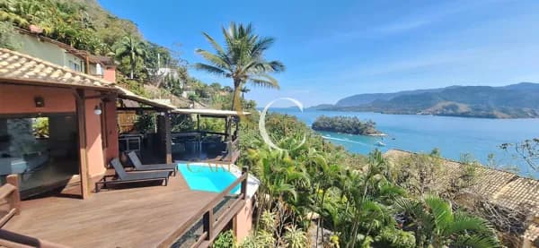Casa de Condomínio em Ilhabela - PIUVA