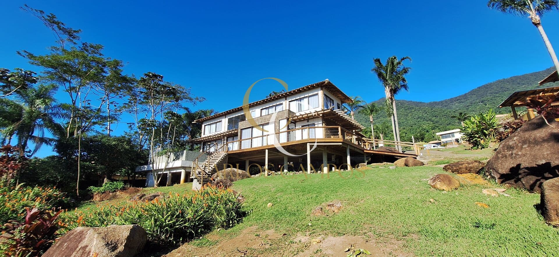 Casa em condomínio à venda no bairro Veloso - Ilhabela/SP, Região Sul