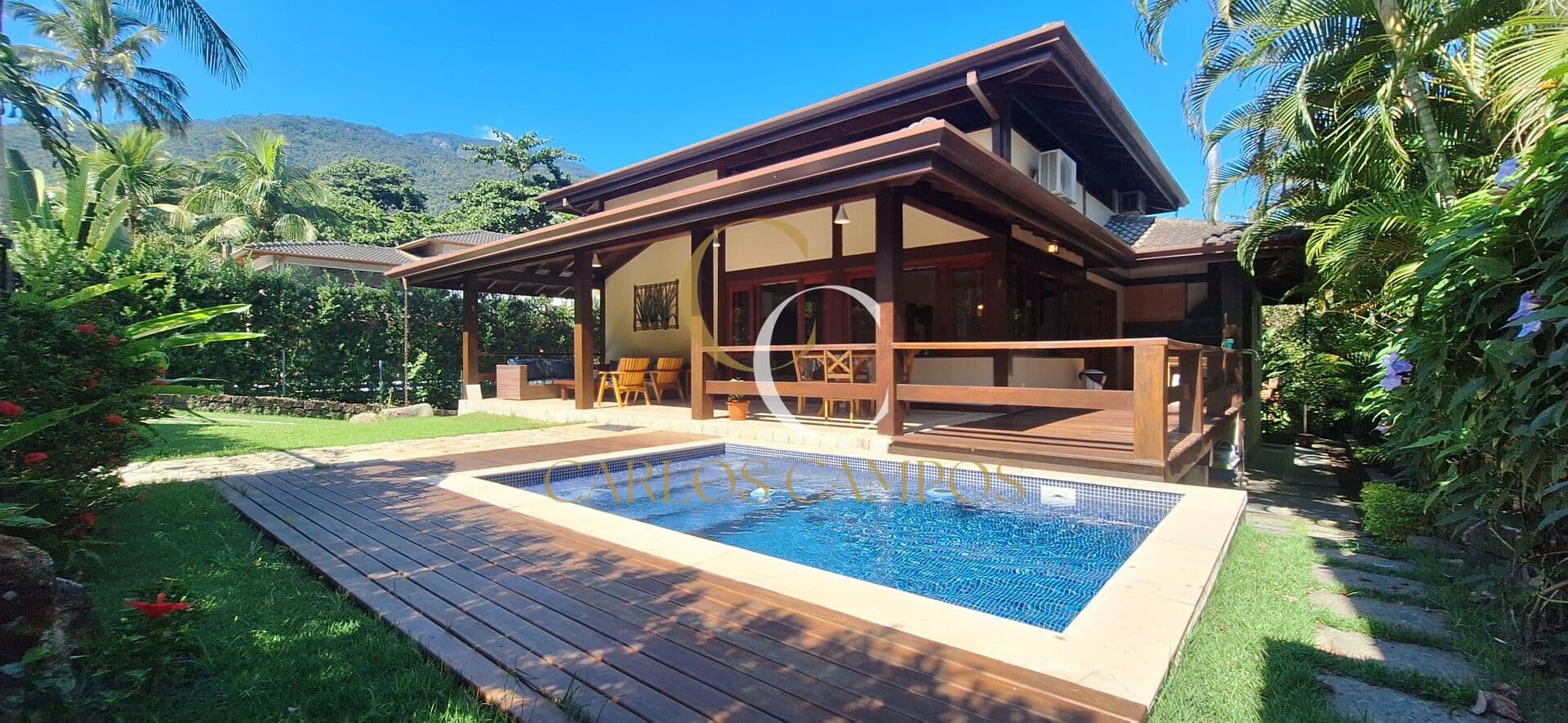 Casa de Condomínio em Ilhabela - Feiticeira