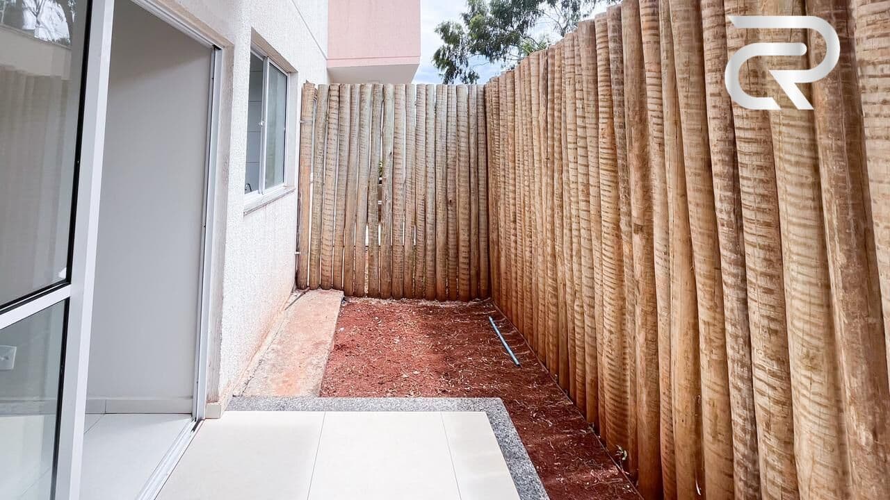 Apartamento Térreo Bairro Jardim Holanda