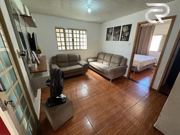 Casa Bairro Laranjeiras Excelente Localização Aceita Permuta