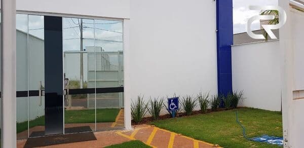 Excelente Prédio Comercial Bairro Vida Nova