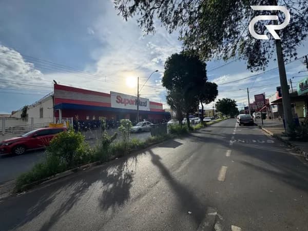 Excelente Prédio Avenida Comercial Bairro Canaã