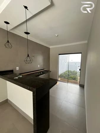 Casa Nova Bairro São Jorge ¾ Suíte