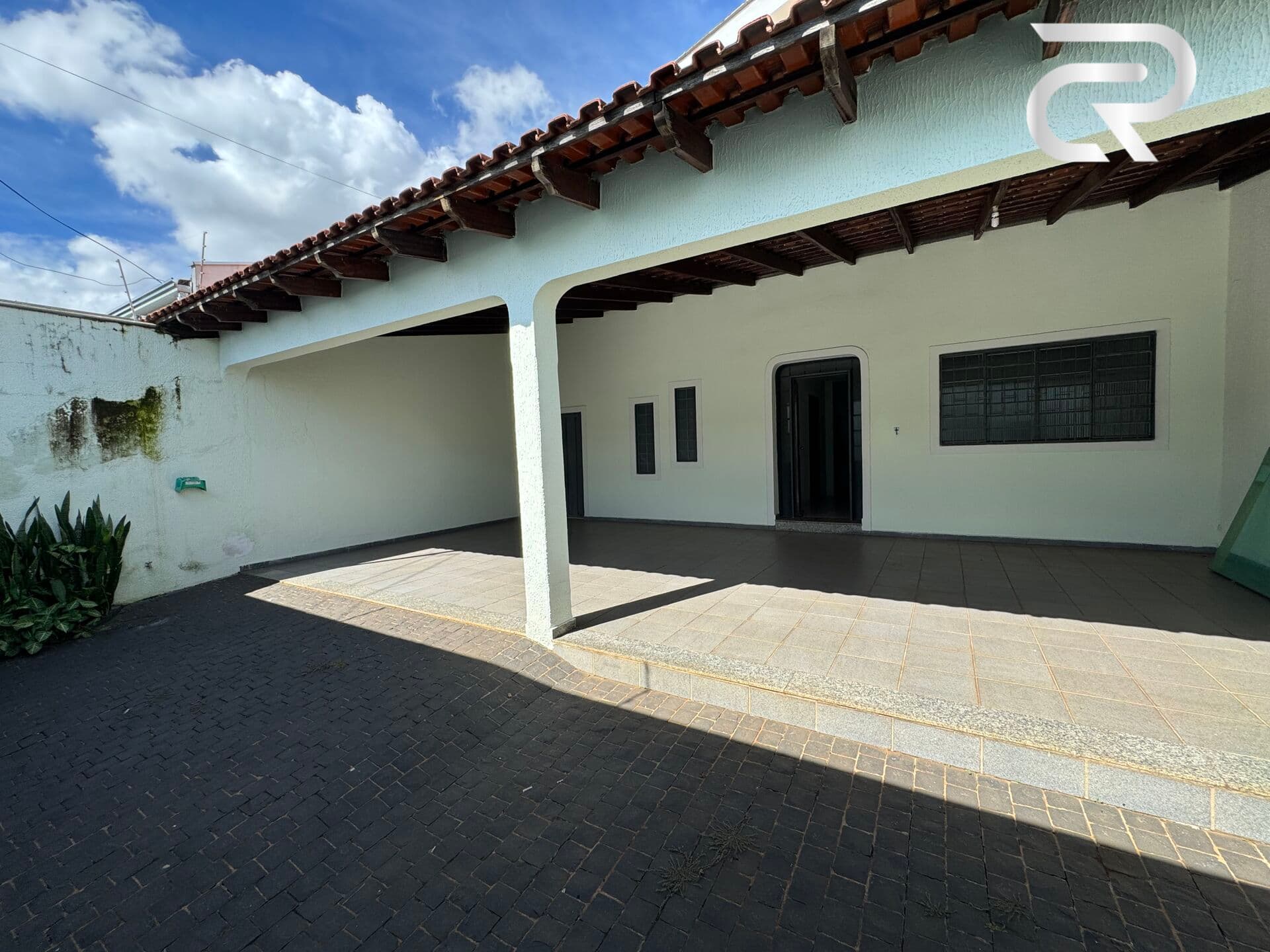 Oportunidade Excelente Sobrado Bairro Santa Rosa