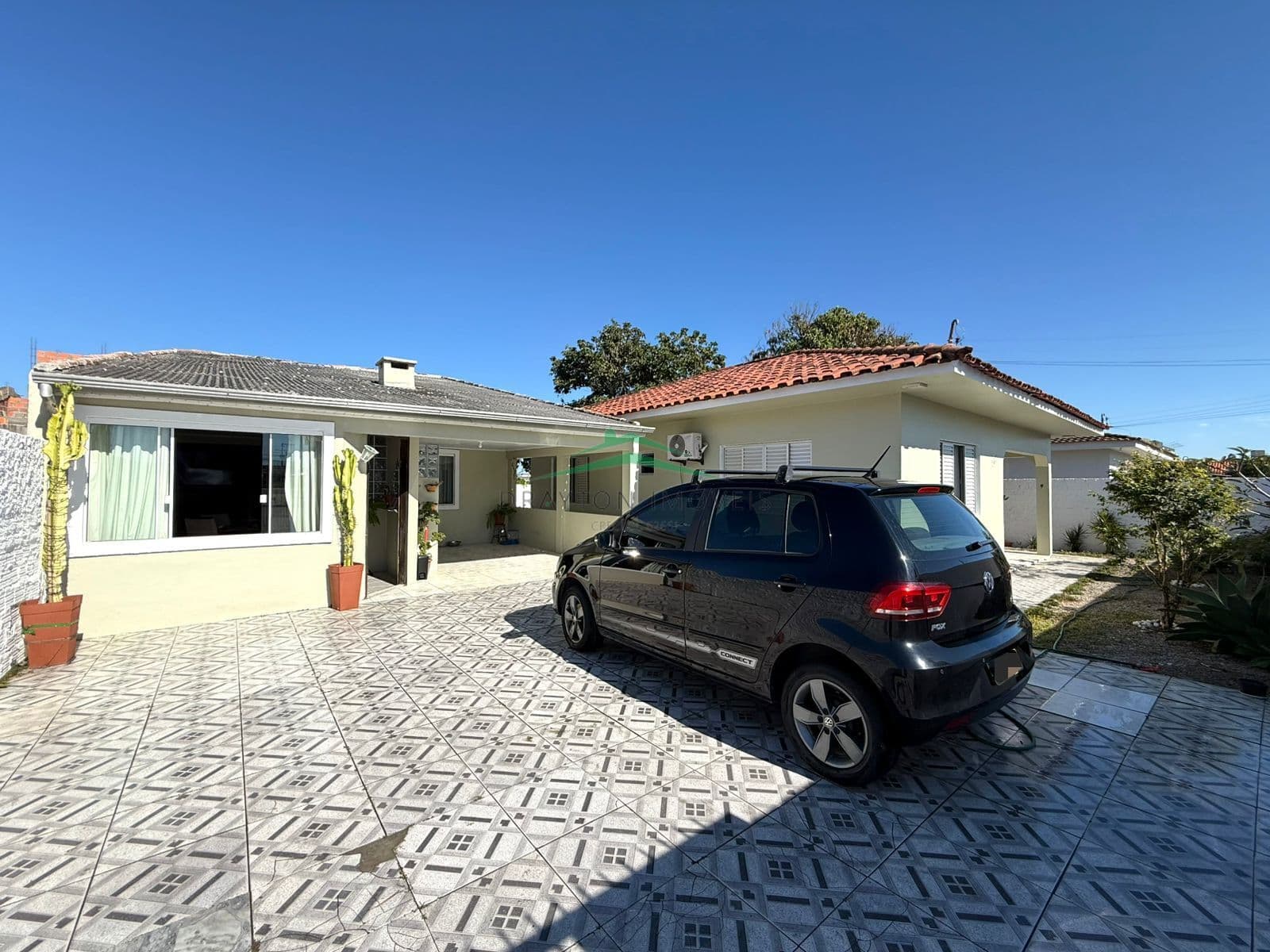 Casa com kitnet