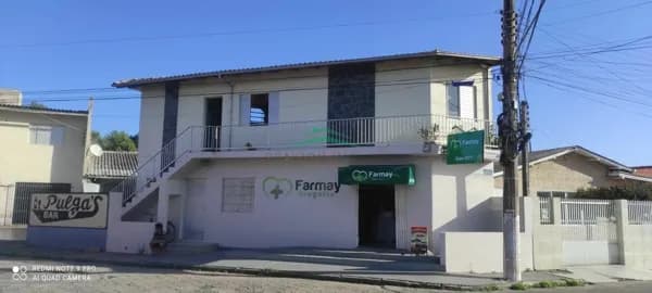 Prédio Residencial/ Comercial