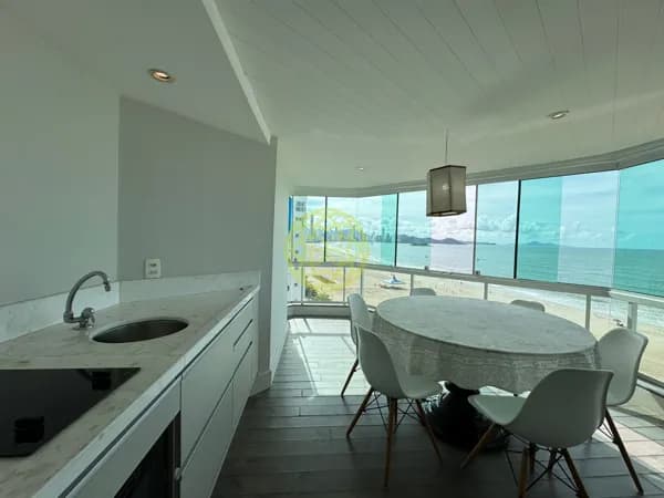 Apartamento Frente mar em Balneário Camboriú