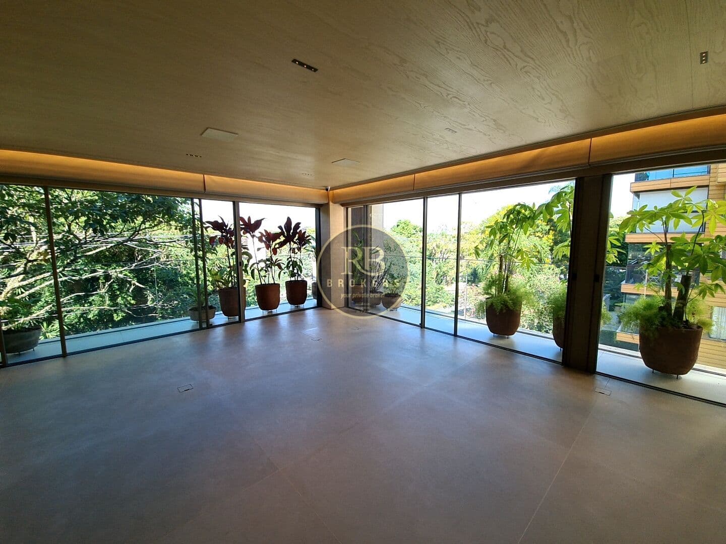 Apartamento de alto padrão com 206m² nunca habitado a venda no condomínio Reserva Alto de Pinheiros em São Paulo / SP